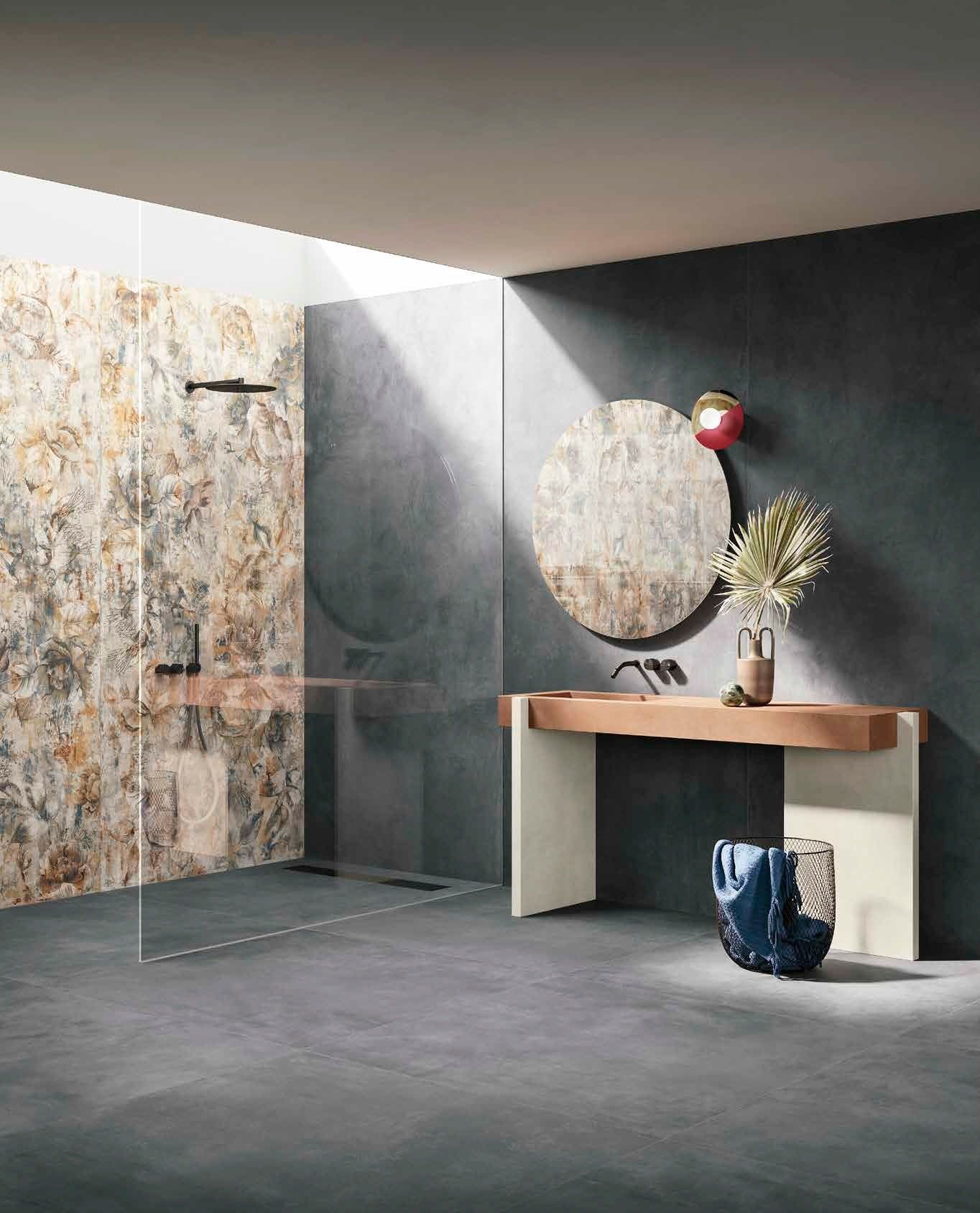 Baie modernă cu accente florale | Inspirație Baie Modern