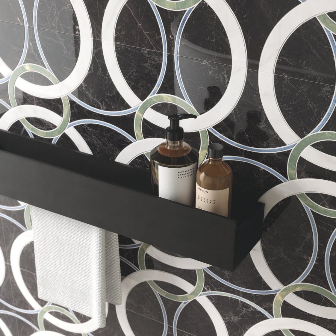 Baie modernă cu accente geometrice | Inspirație Baie Modern
