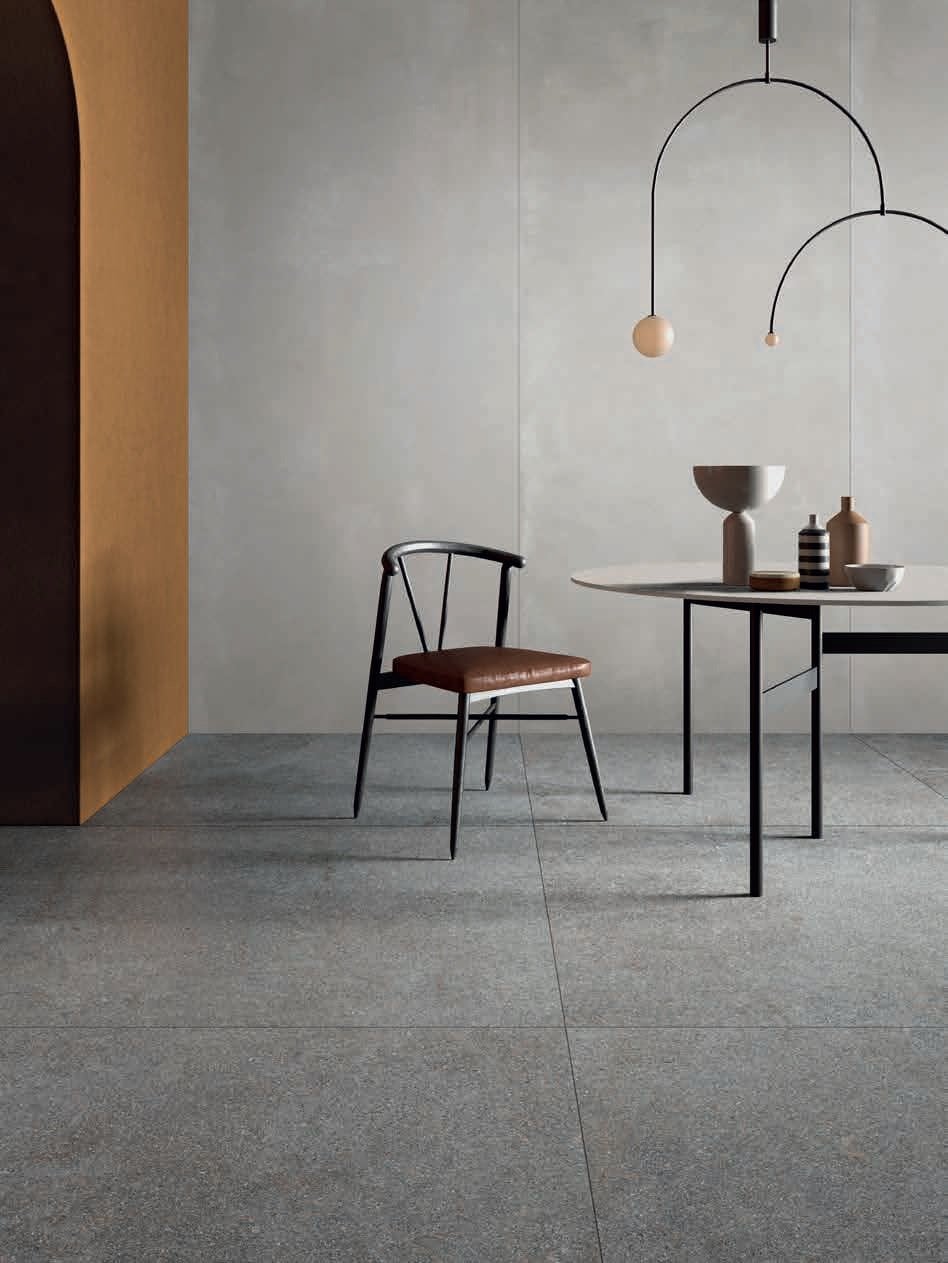 Living minimalist cu accente teracotă