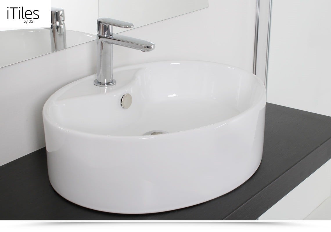 Baie minimalistă în alb și negru | Inspirație Baie Modern