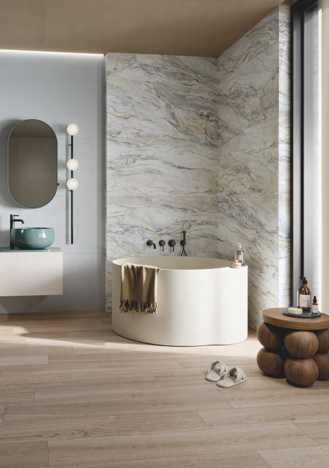 Baie serenă cu accente de marmură | Inspirație Baie Minimalist