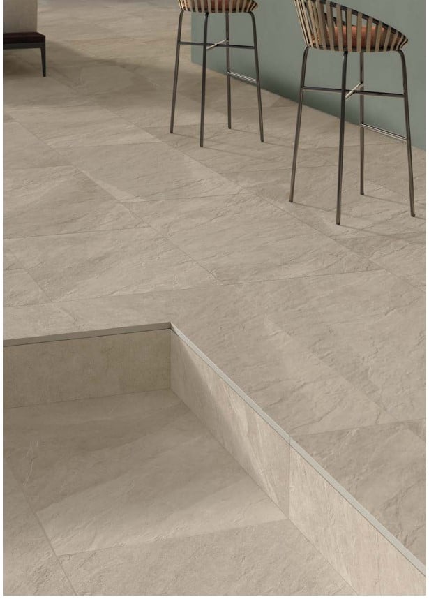 Living minimalist în tonuri calde | Inspirație Baie Minimalist