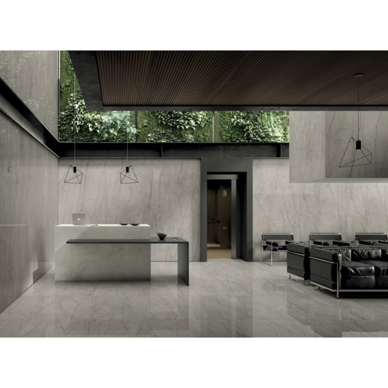 Hol de intrare cu perete verde | Inspirație Hol Minimalist