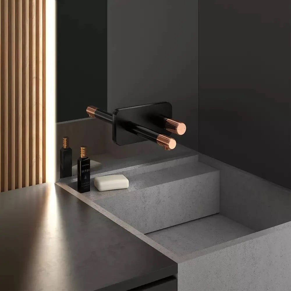 Baie minimalistă cu accente cupru | Inspirație Baie Modern