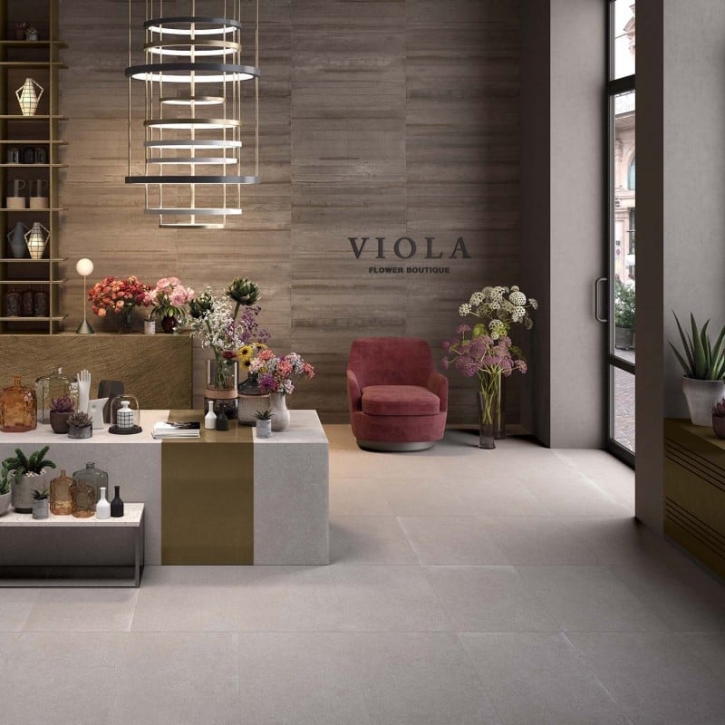Boutique floral cu accente calde | Inspirație Baie Minimalist