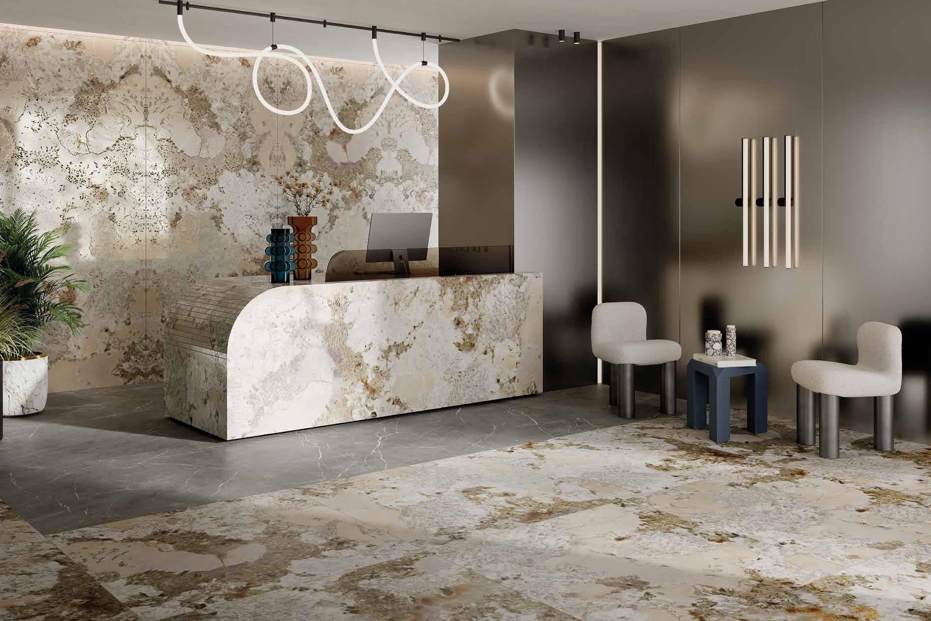 Hol de recepție cu accente de marmură | Inspirație Baie Minimalist