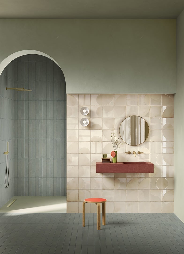 Baie modernă cu accente ludice | Inspirație Baie Minimalist