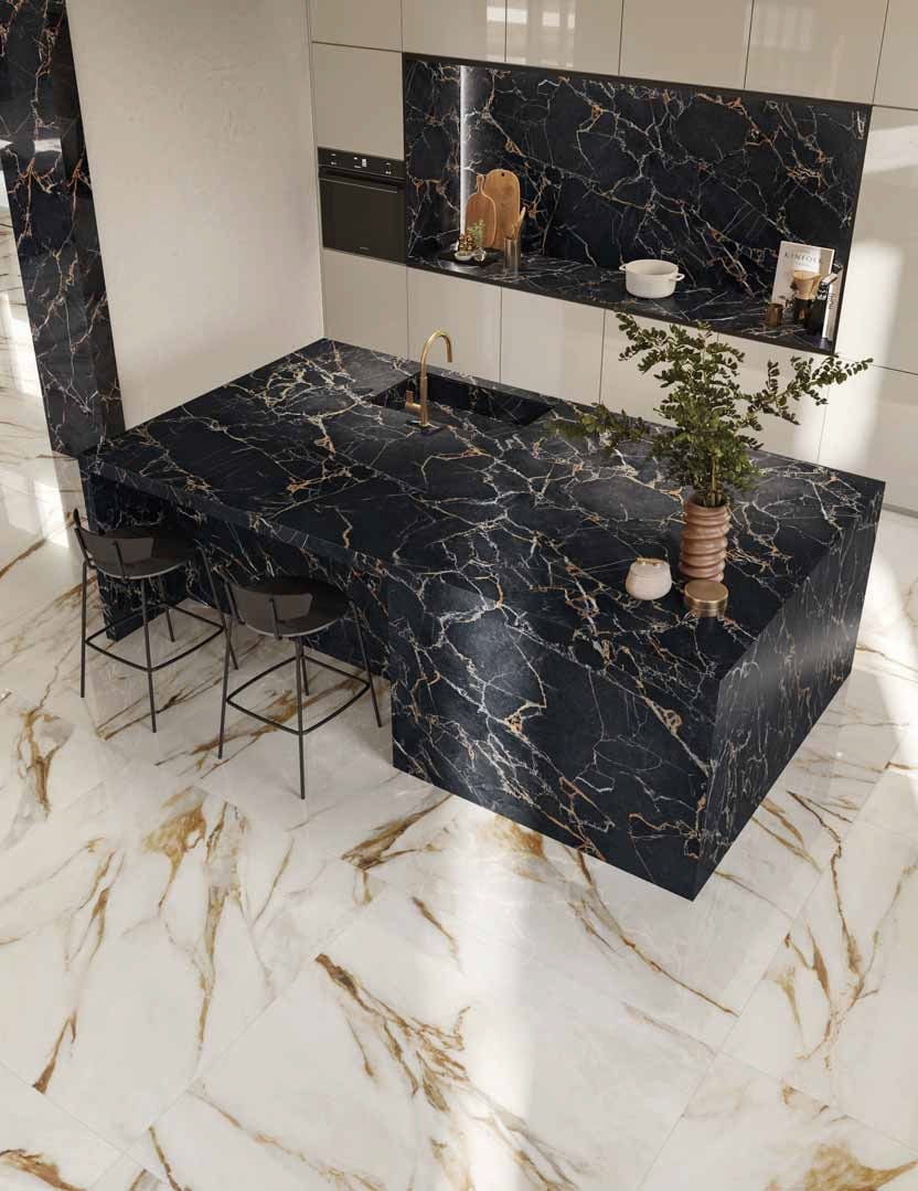 Bucătărie elegantă în marmură neagră | Inspirație Bucătărie Minimalist