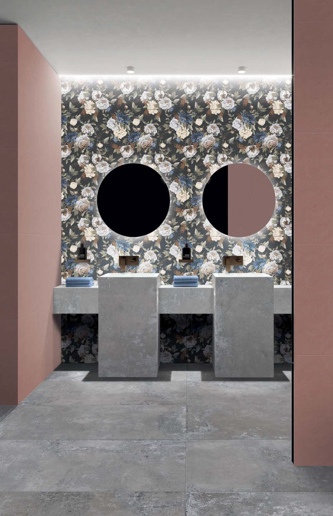 Baie eclectic-urbană cu detalii florale | Inspirație Baie Modern