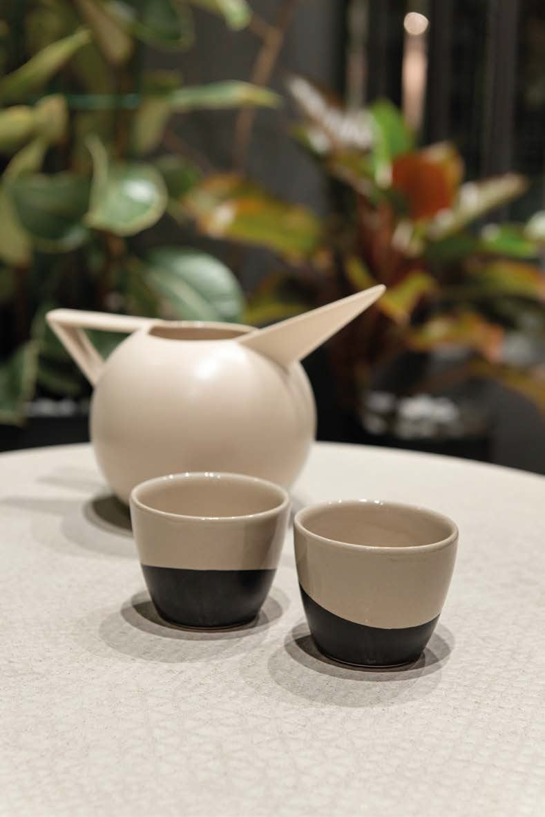 Minimalism relaxat în zona de dining | Inspirație Baie Modern