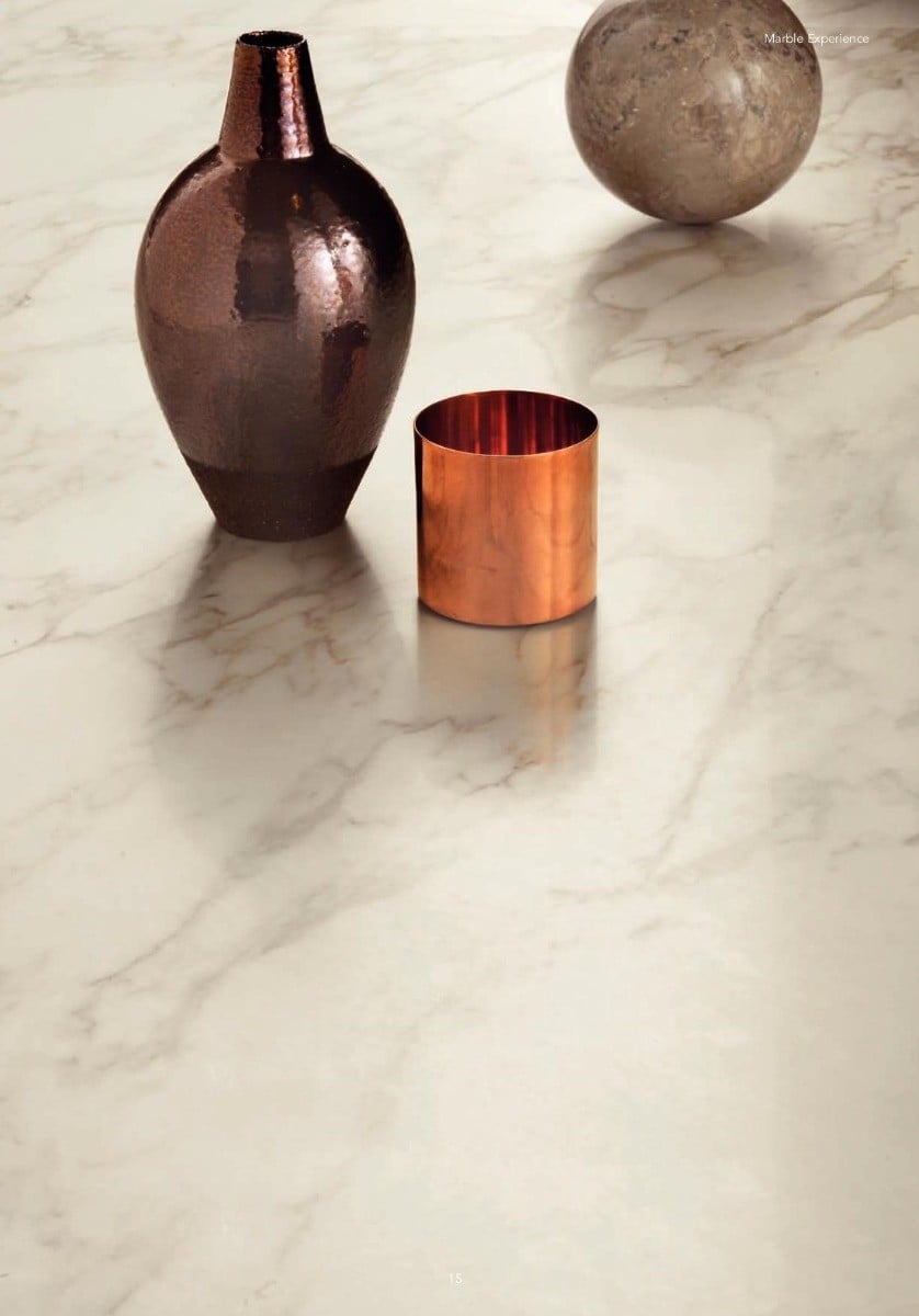 Ambient luminos cu accente calde | Inspirație Baie Modern