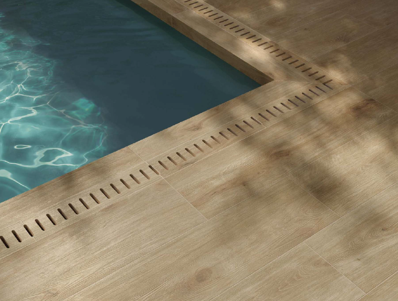 Piscină modernă cu accente lemn | Inspirație Terasă Rustic