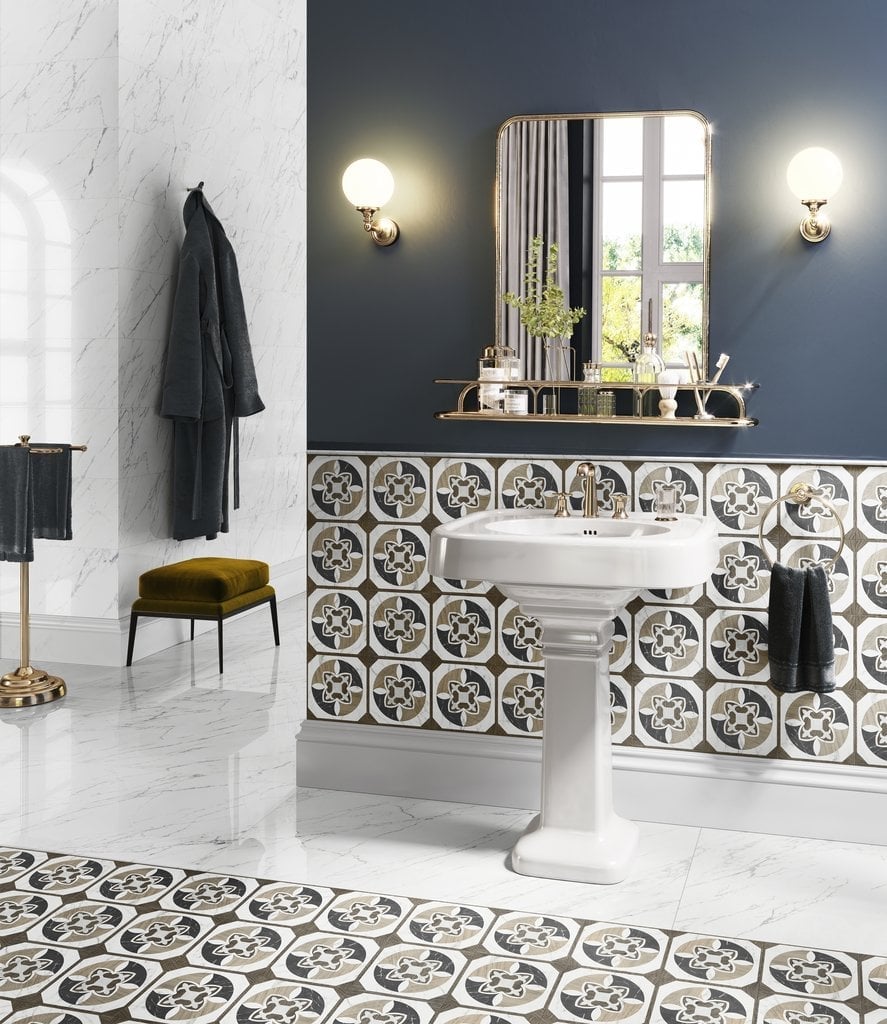Baie eclectic-șic cu accente aurii | Inspirație Baie Modern