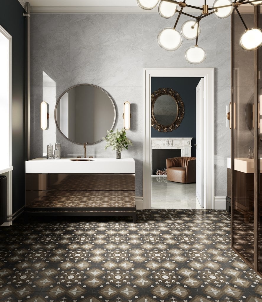 Baie eclectic-urbană cu pattern | Inspirație Baie Modern