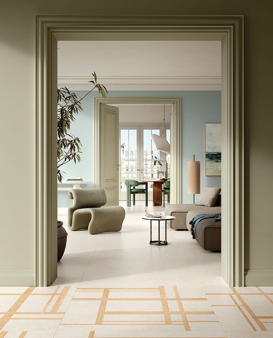 Living seren cu accente calde | Inspirație Baie Modern