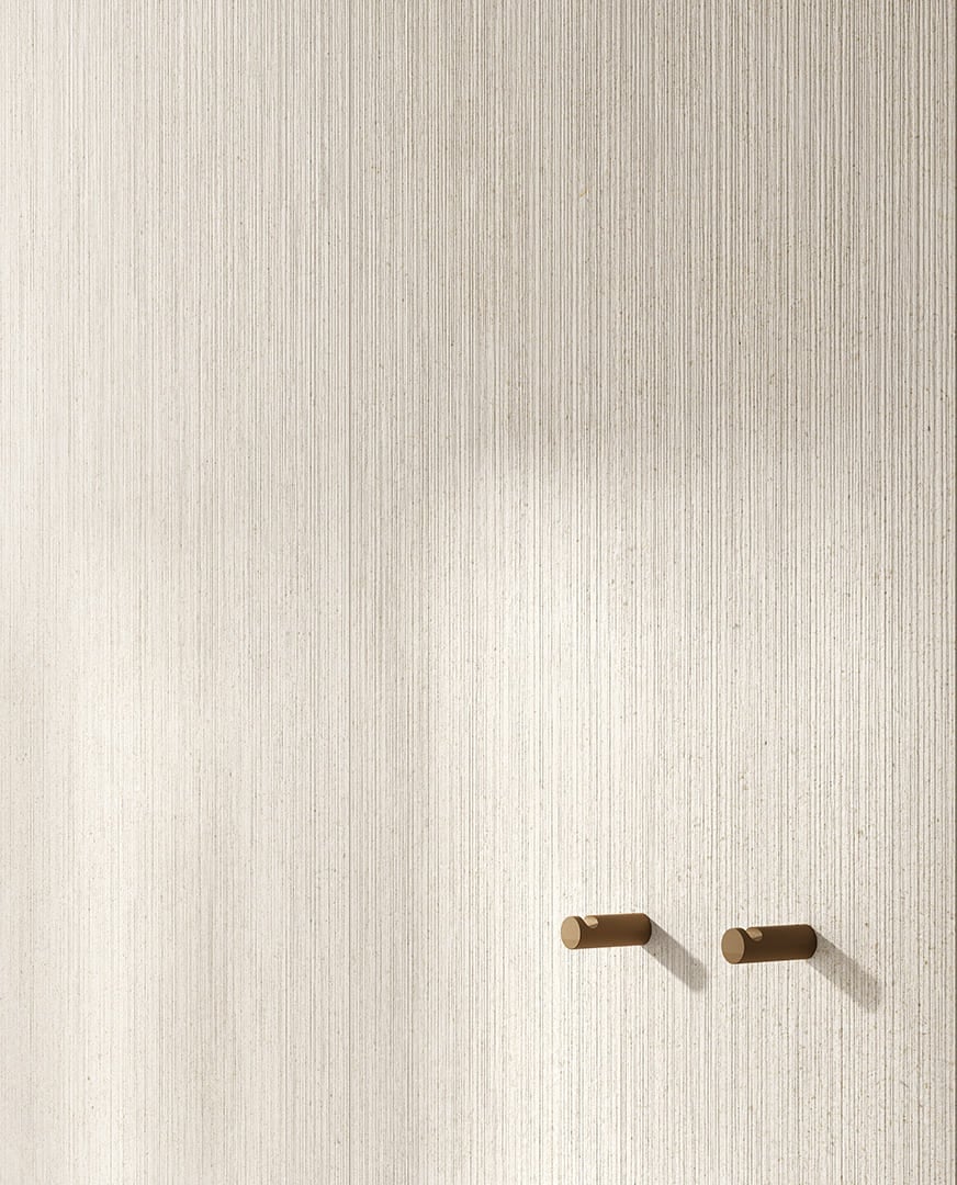 Perete minimalist cu textură discretă | Inspirație Baie Modern