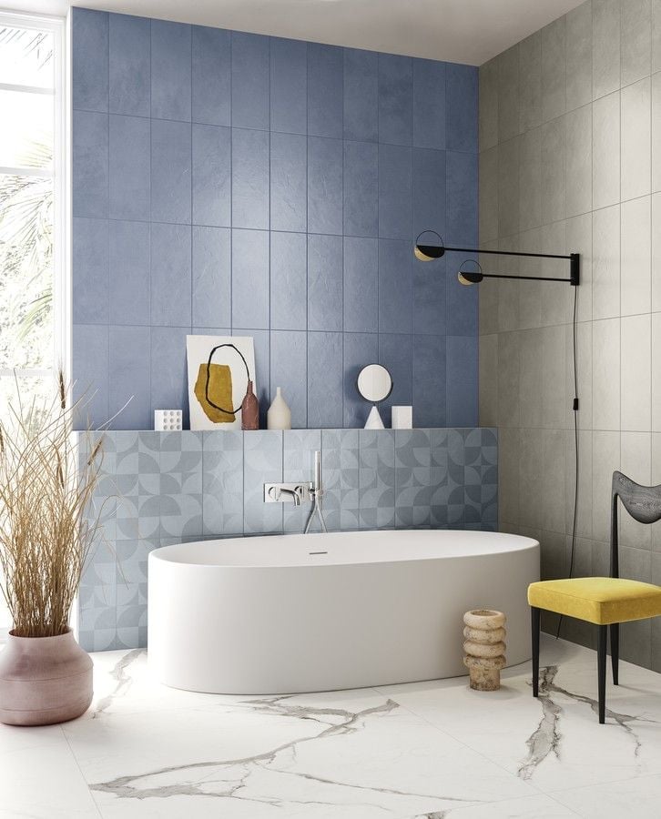 Baie modernă cu accente albastre | Inspirație Baie Minimalist
