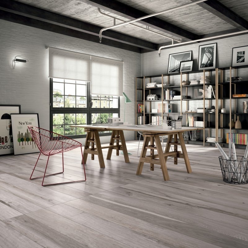 Atelier urban cu tonuri lemnoase