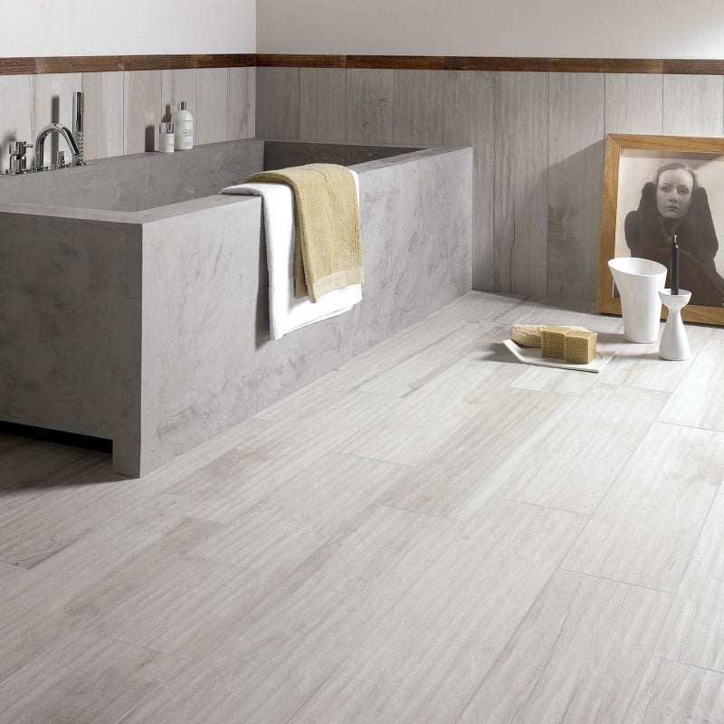 Baie modernă cu accente rustice | Inspirație Baie Minimalist