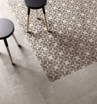 Hol eclectic cu geometrii calde | Inspirație Baie Modern