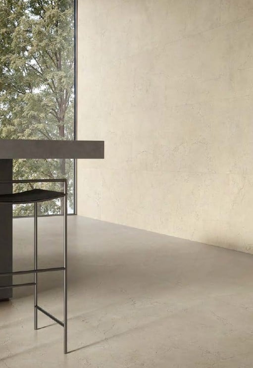Bucătărie minimalistă cu lumină filtrată | Inspirație Living Minimalist