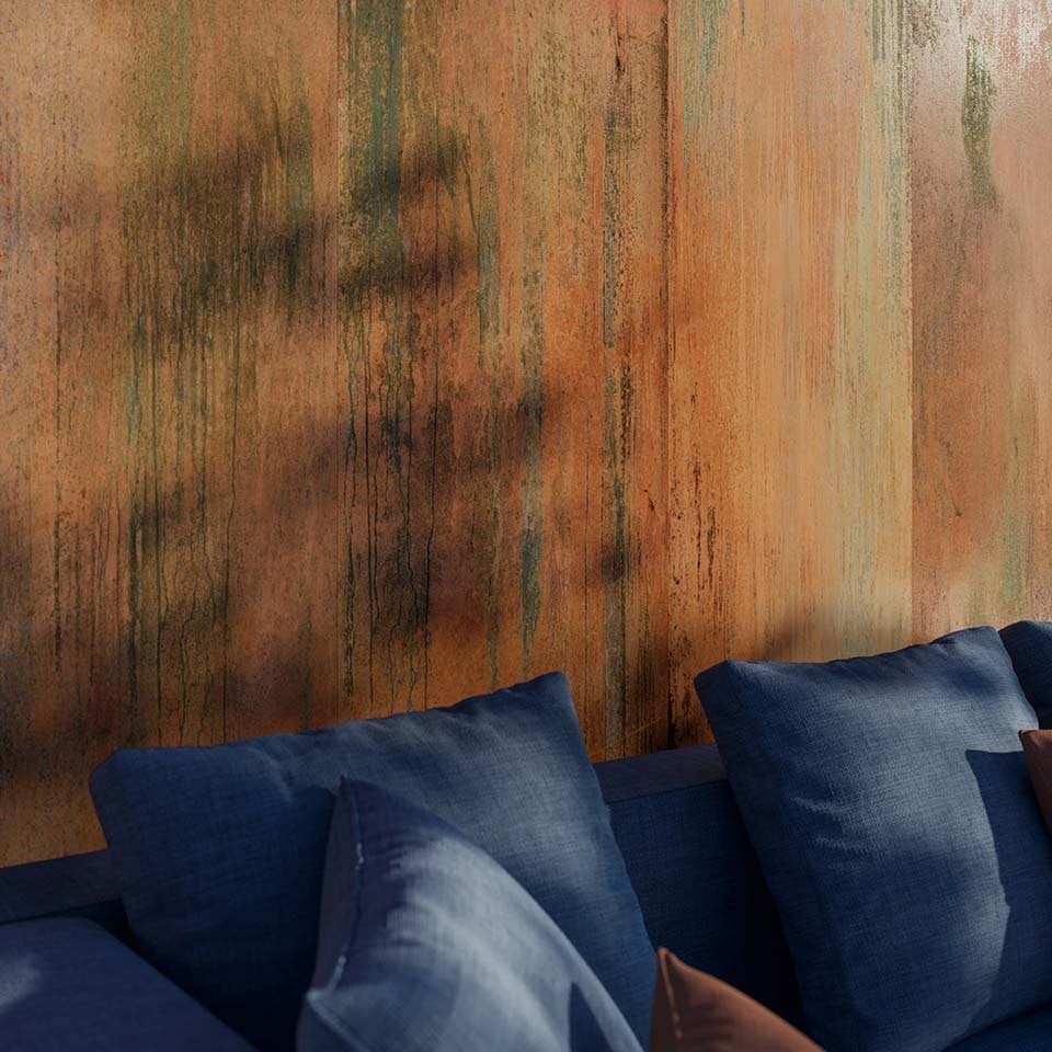 Living cu pereți de cupru patinat | Inspirație Baie Minimalist