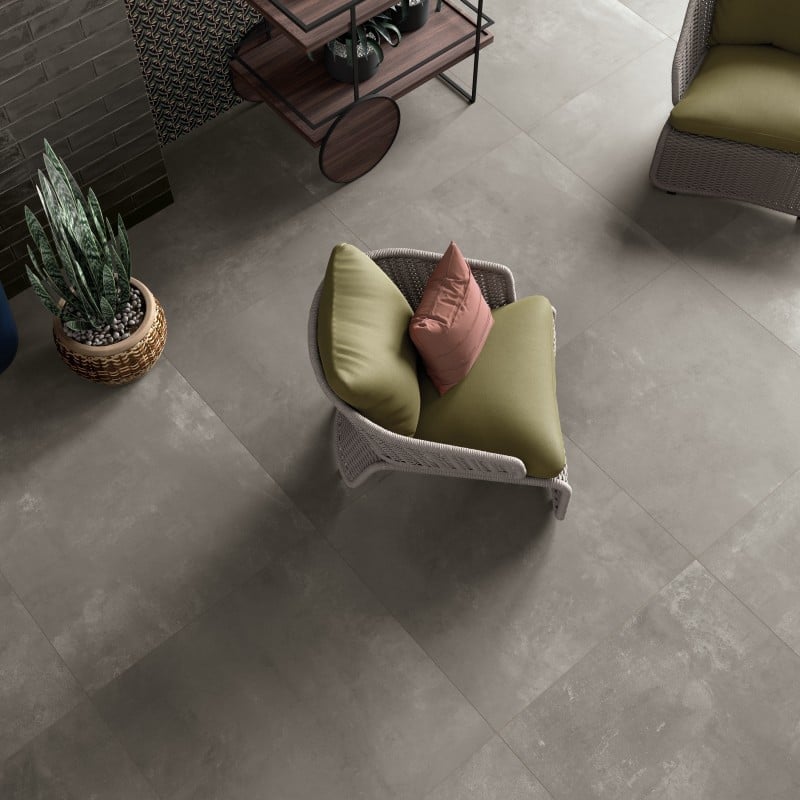 Terasă urbană în tonuri de gri | Inspirație Baie Minimalist