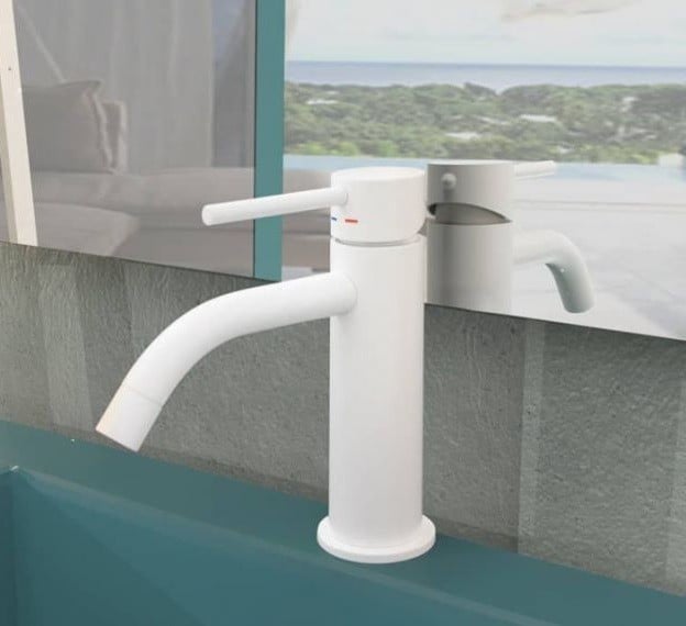 Baie modernă cu accente turcoaz | Inspirație Baie Minimalist