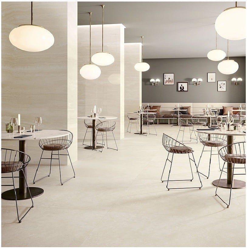 Restaurant urban cu lumină caldă | Inspirație Baie Minimalist