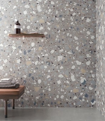Baie modernă cu accente terrazzo | Inspirație Baie Industrial