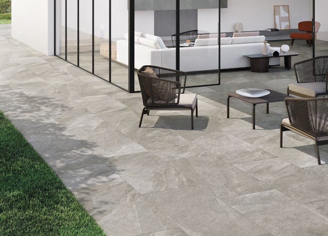 Terasă modernă cu accente de piatră | Inspirație Baie Minimalist