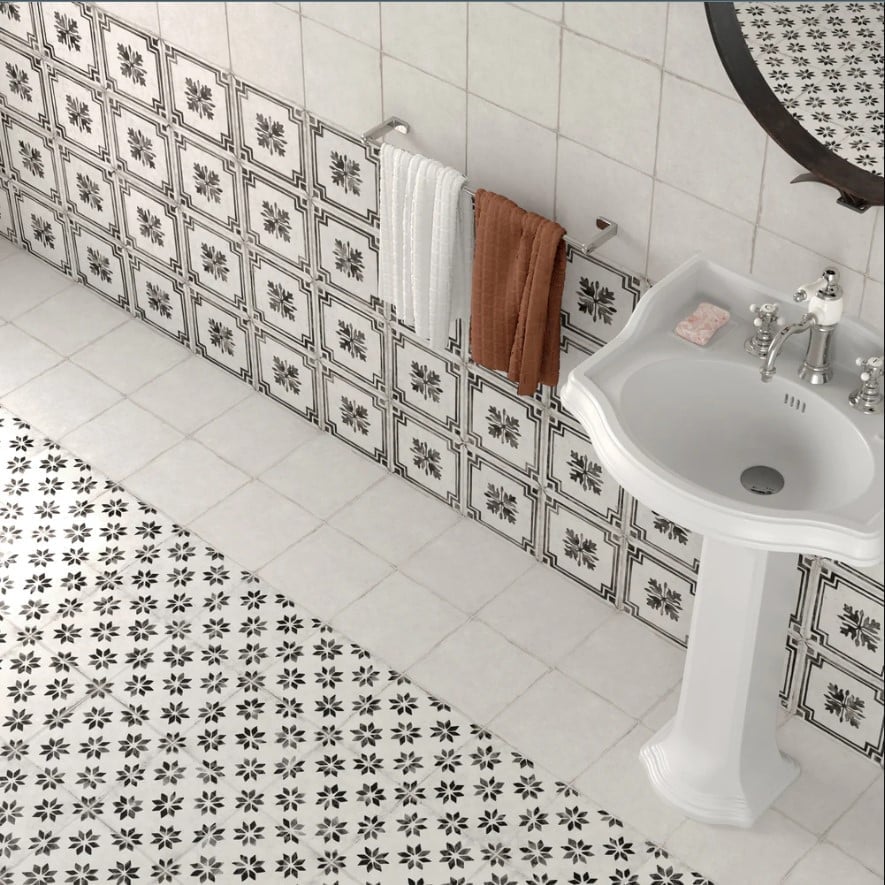 Baie retro cu accente grafice | Inspirație Baie Modern