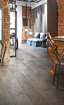 Hol industrial cu accente rustice | Inspirație Living Modern