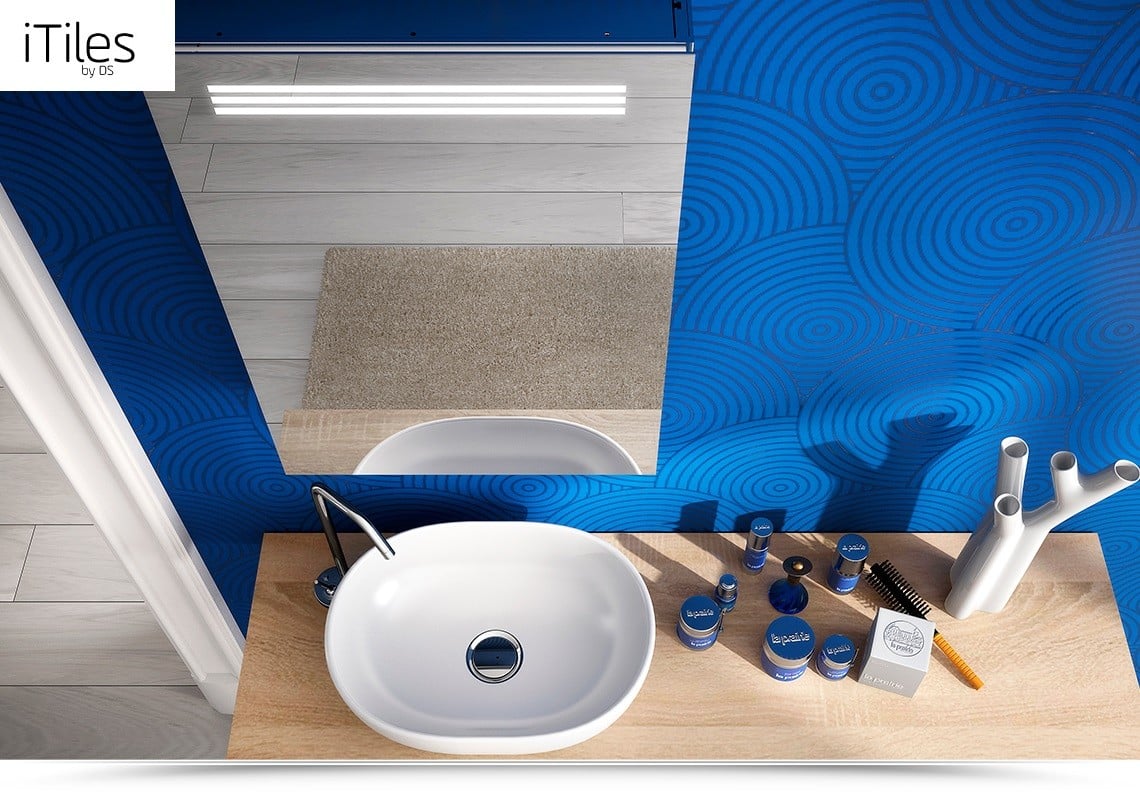 Baie vibrantă cu accente albastre | Inspirație Baie Modern