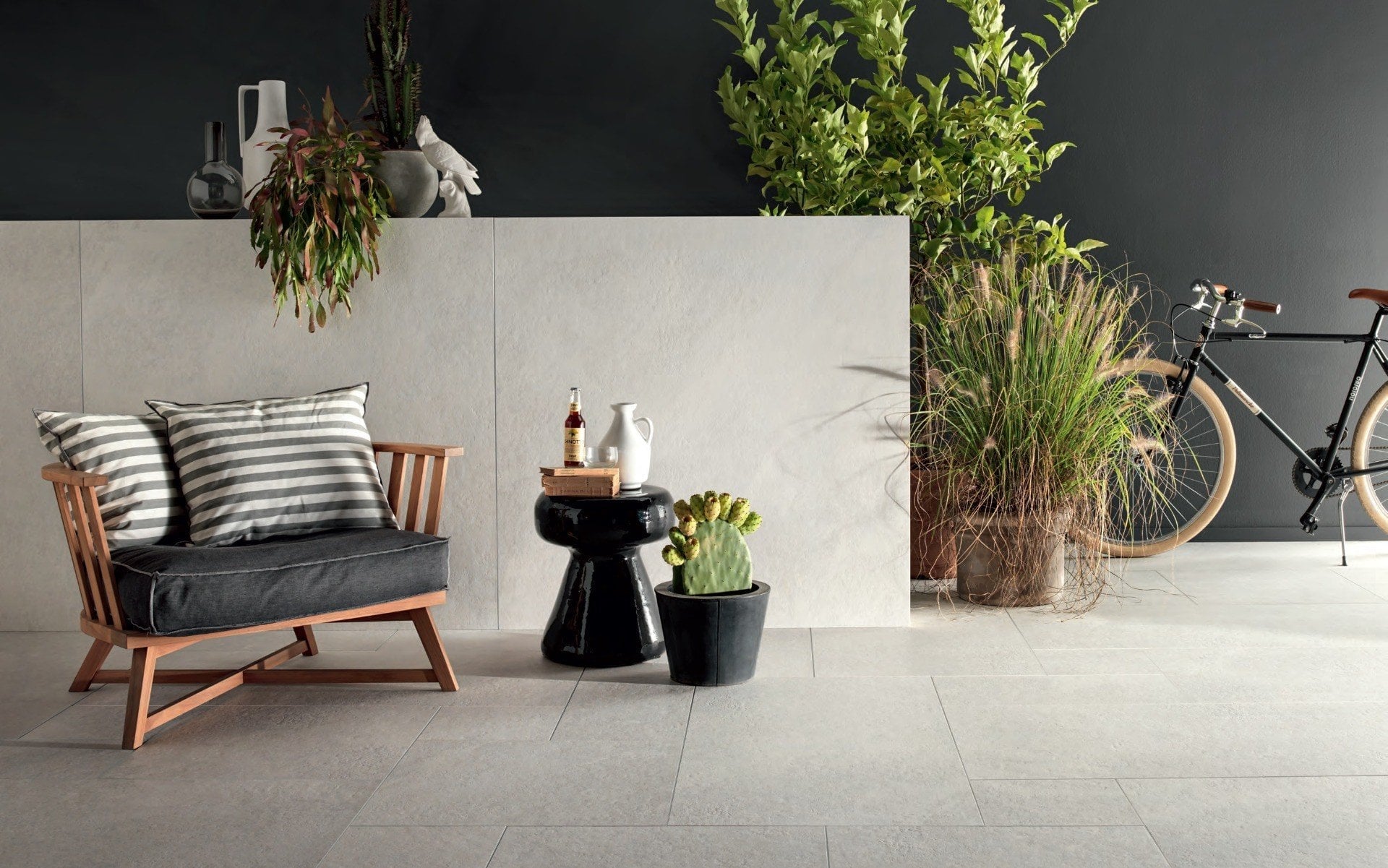 Terasă urbană cu accente naturale | Inspirație Baie Modern