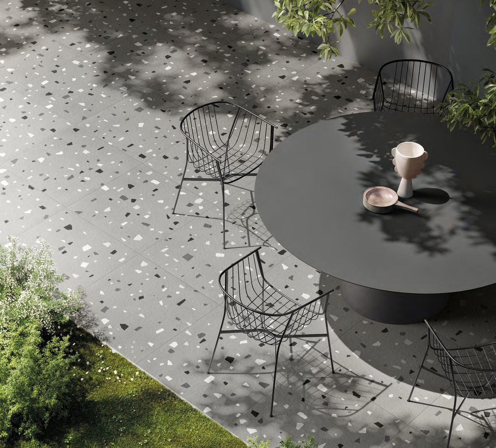 Terasă urbană în lumina dimineții | Inspirație Baie Modern